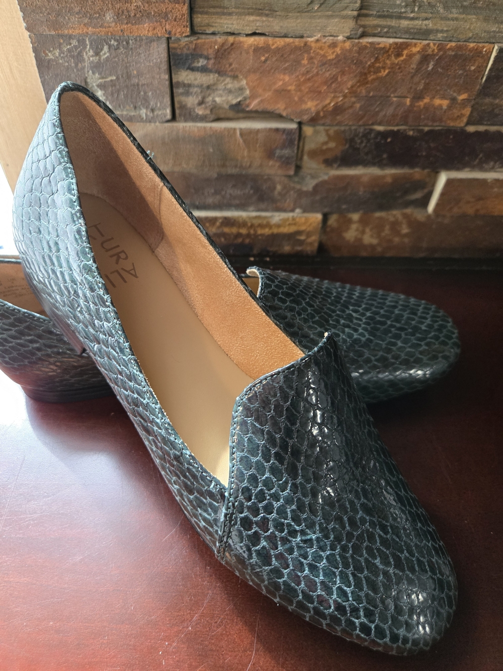 Naturalizer Womens Loafers